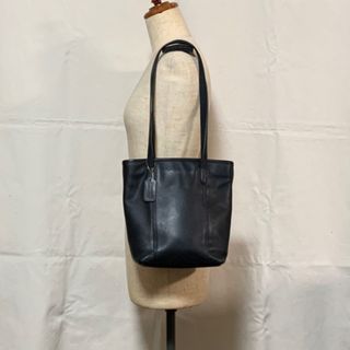 COACH - 美品 コーチ トートバッグ 肩掛け PVC チェーン COACH - 美品 コーチ トートバッグ 肩掛け PVC チェーン