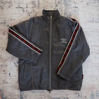 UMBRO(ナイロンジャケット)のフリマアイテム一覧 UMBRO(ナイロンジャケット)のフリマアイテム一覧