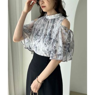 NICE CLAUP トップス　肩あきマルチway オフショル　半袖　ブラウス