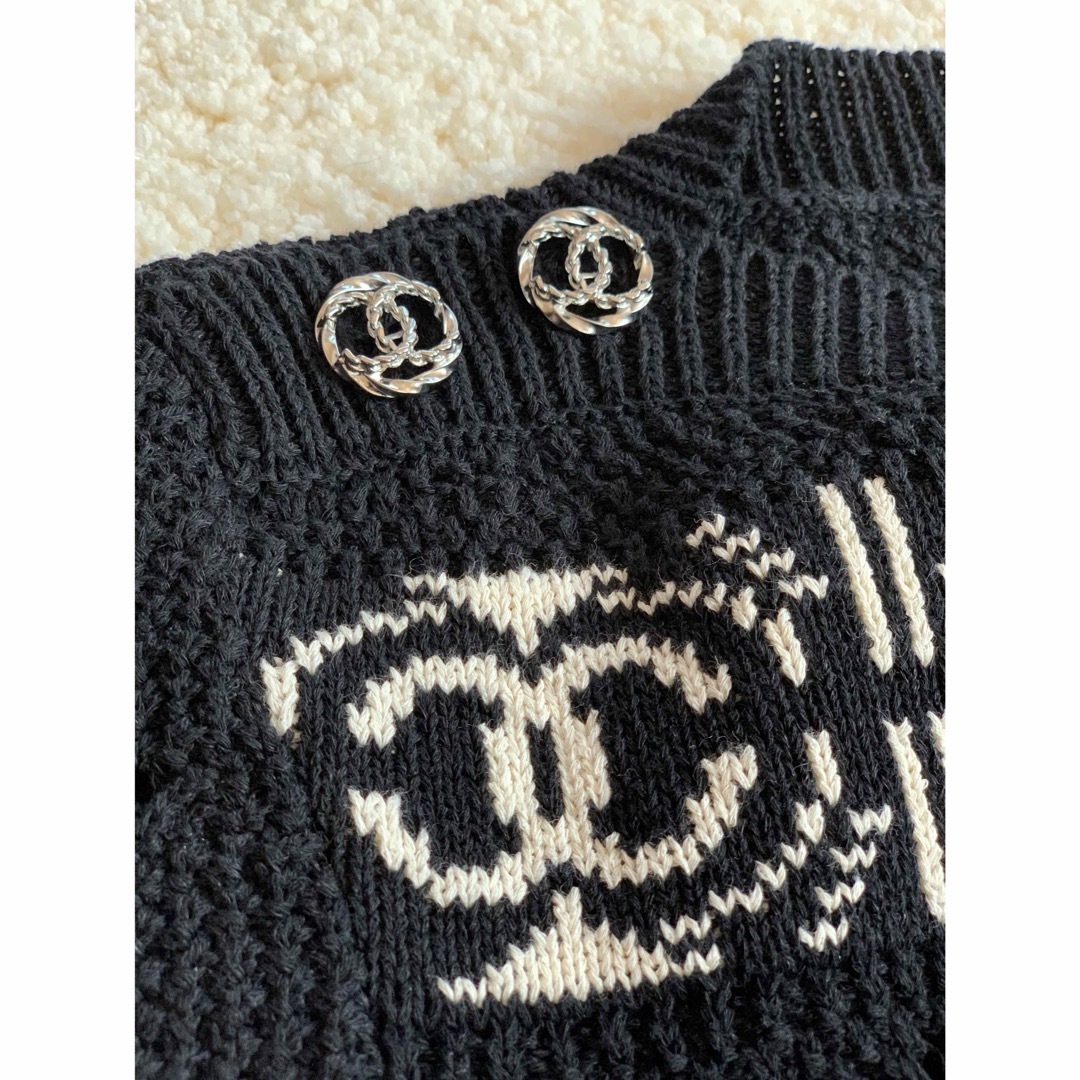 CHANEL - 新品未使用✨春夏秋CHANELトップス✨34サイズ✨の通販 CHANEL - 新品未使用✨春夏秋CHANELトップス✨34サイズ✨の通販
