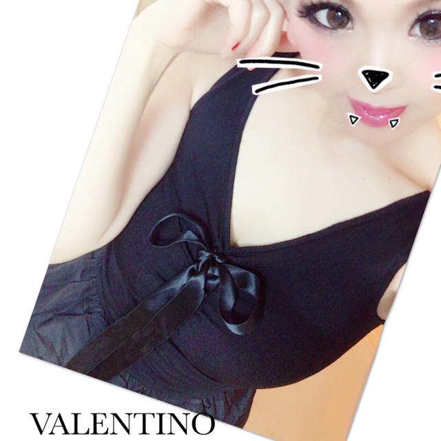 VALENTINO(ヴァレンティノ)のヴァレンティノローマ♥️ルシェルブルー レディースのトップス(カットソー(半袖/袖なし))の商品写真