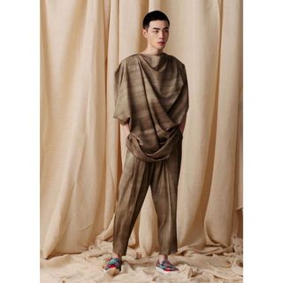 Vivienne Westwood(シャツ)のフリマアイテム一覧 Vivienne Westwood(シャツ)のフリマアイテム一覧