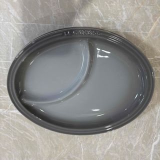 LE CREUSET - 新品・未使用 / LE CREUSET ラウンドプレート LE CREUSET - 新品・未使用 / LE CREUSET ラウンドプレート