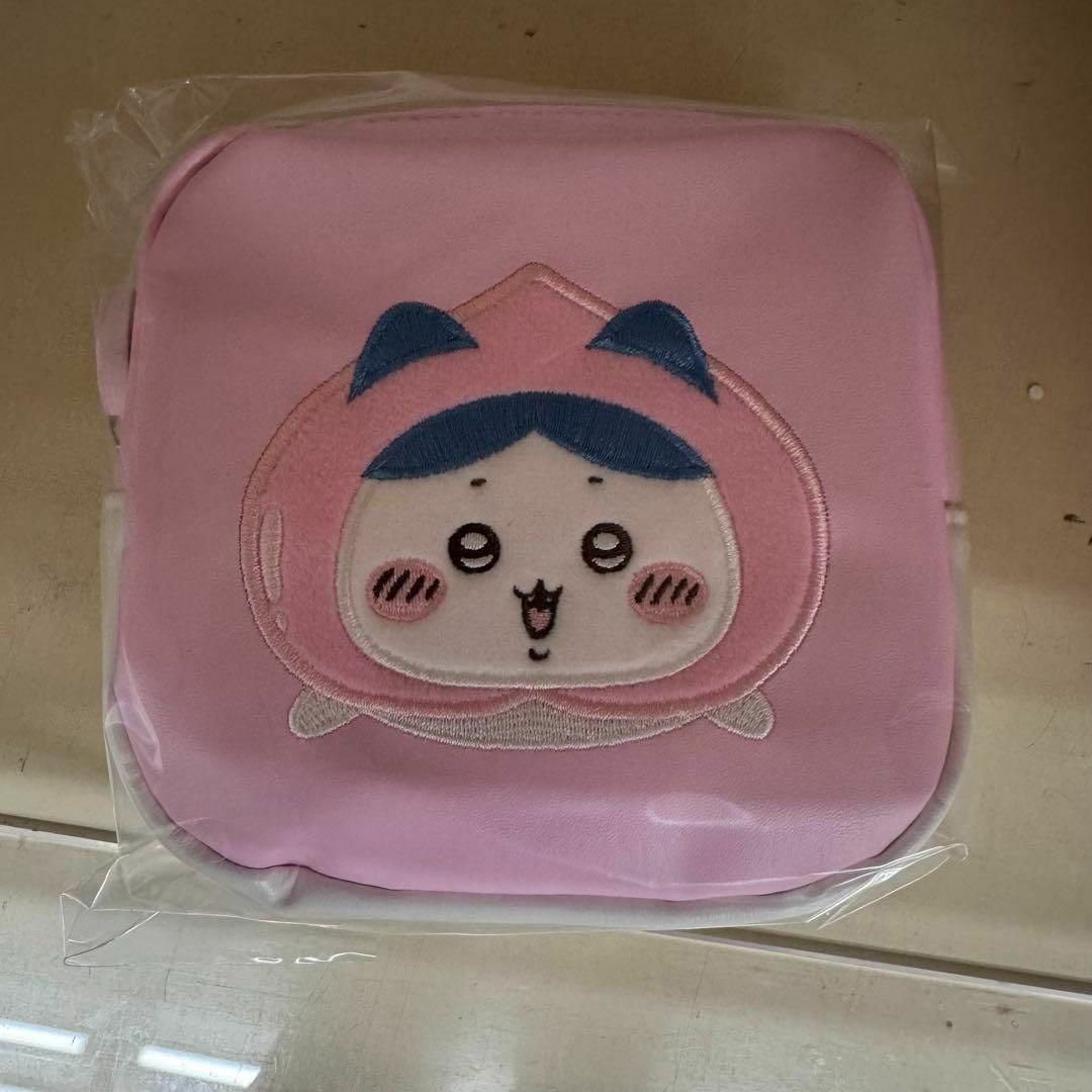 ちいかわ(チイカワ)のちいかわ スクエアポーチ ハチワレ エンタメ/ホビーのアニメグッズ(その他)の商品写真