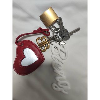 BALENCIAGA - バレンシアガBALENCIAGA カラビナ キーリング BALENCIAGA - バレンシアガBALENCIAGA カラビナ キーリング