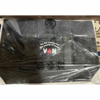 VAN Jacket - 新品タグ付き【VAN JAC】バックロゴ 中綿ダウン VAN Jacket - 新品タグ付き【VAN JAC】バックロゴ 中綿ダウン
