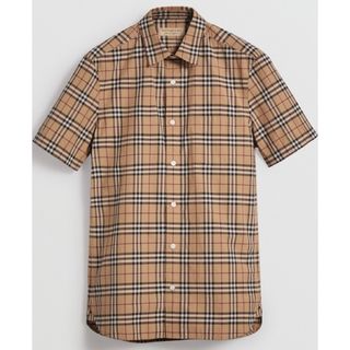 BURBERRY(ライン ・ シャツ)のフリマアイテム一覧 BURBERRY(ライン ・ シャツ)のフリマアイテム一覧