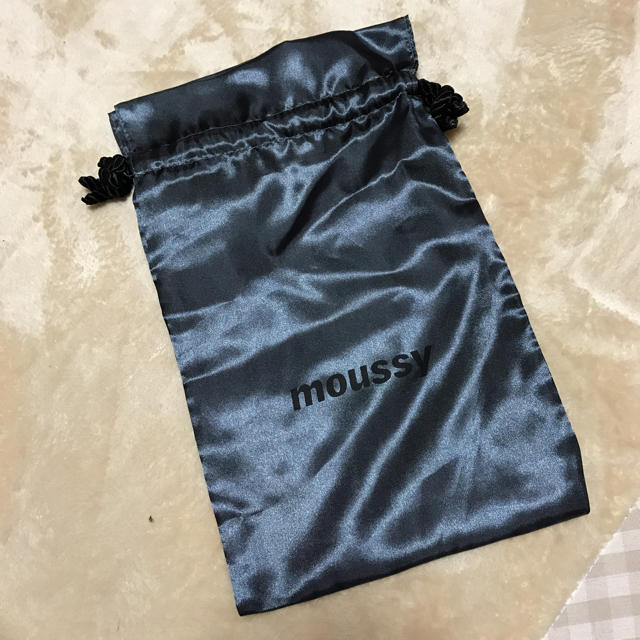 moussy(マウジー)のmoussy巾着袋 レディースのファッション小物(ポーチ)の商品写真