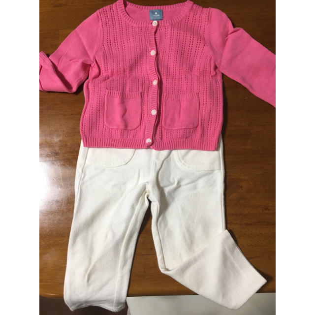 babyGAP(ベビーギャップ)のbabyGap ピンク カーディガン キッズ/ベビー/マタニティのベビー服(~85cm)(カーディガン/ボレロ)の商品写真