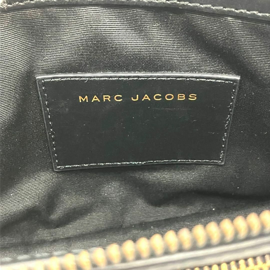 MARC JACOBS ブラックレザーショルダーバッグ - メルカリ