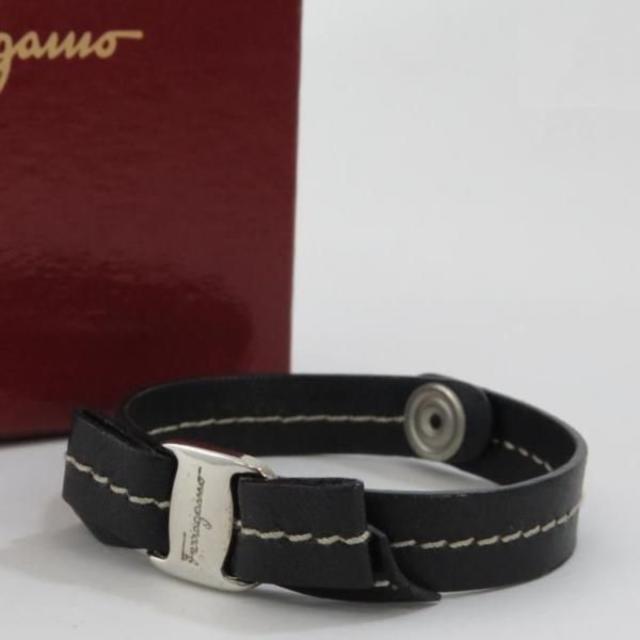 Salvatore Ferragamo(サルヴァトーレフェラガモ)のフェラガモ/ Salvatore Ferragamo ブレスレット[822-68 レディースのアクセサリー(ブレスレット/バングル)の商品写真