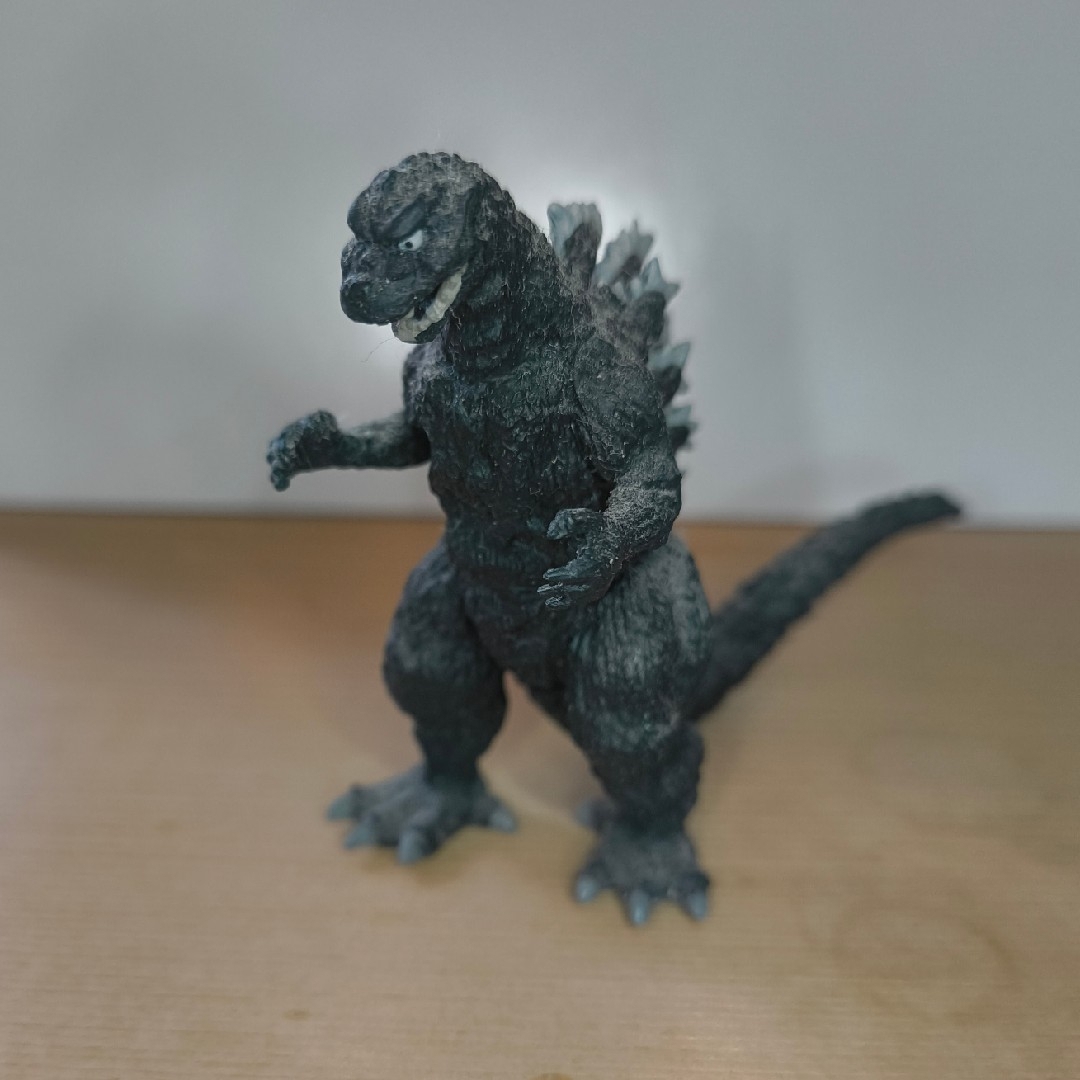 BANDAI(バンダイ)のゴジラ　シン・ゴジラ　HGミニフィギュア3種類＋昭和ゴジラ エンタメ/ホビーのフィギュア(特撮)の商品写真