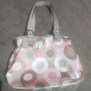 COACH - 美品 コーチ トートバッグ 肩掛け PVC チェーン COACH - 美品 コーチ トートバッグ 肩掛け PVC チェーン