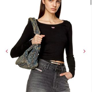 DIESEL(Tシャツ(長袖/七分))のフリマアイテム一覧 DIESEL(Tシャツ(長袖/七分))のフリマアイテム一覧