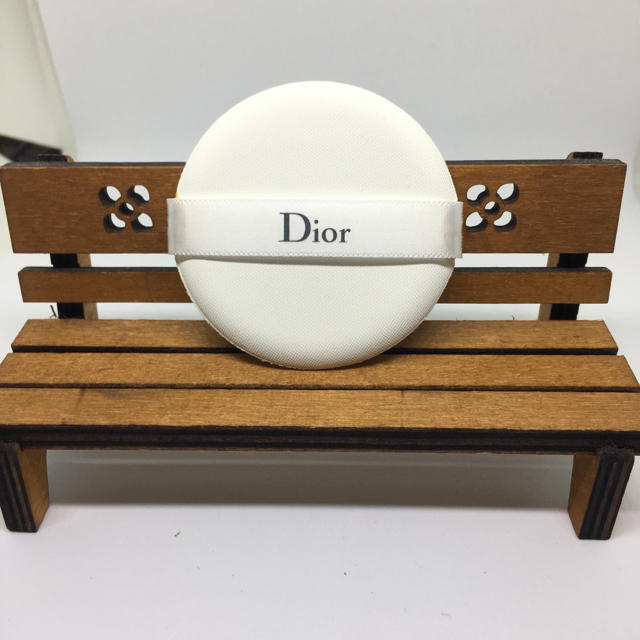 Dior(ディオール)のＤｉｏｒスノーブルーム パーフェクトクッション コスメ/美容のベースメイク/化粧品(ファンデーション)の商品写真