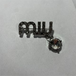 MIU MIU(ブローチ/コサージュ)のフリマアイテム一覧 MIU MIU(ブローチ/コサージュ)のフリマアイテム一覧