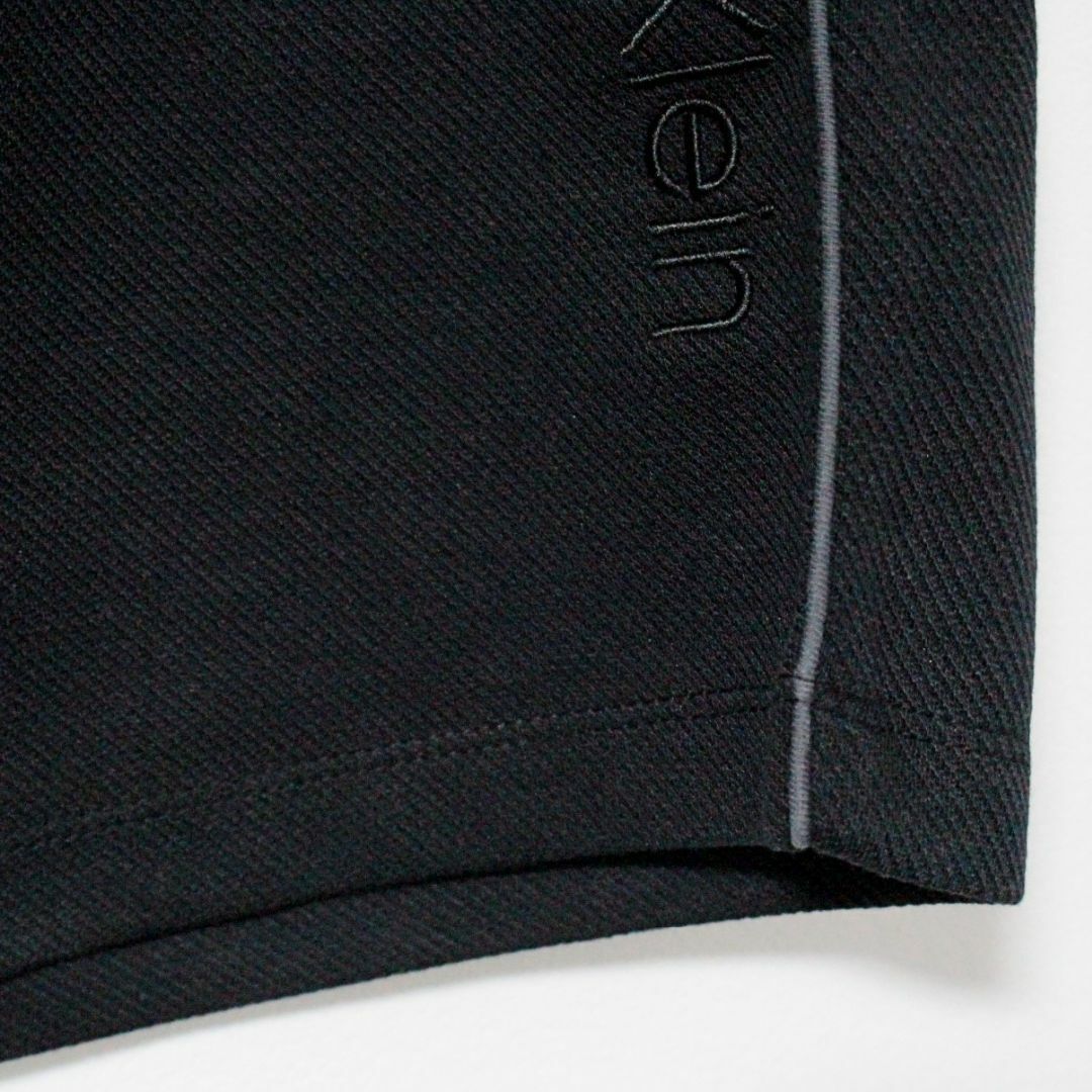 Calvin Klein(カルバンクライン)の新品 カルバンクライン サイドライン ロゴ刺繍 ハーフパンツ L相当W84‐89 メンズのパンツ(ショートパンツ)の商品写真