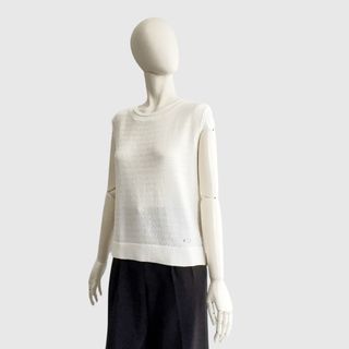 FOXEY(シルク ・ ニット/セーター)のフリマアイテム一覧 FOXEY(シルク ・ ニット/セーター)のフリマアイテム一覧