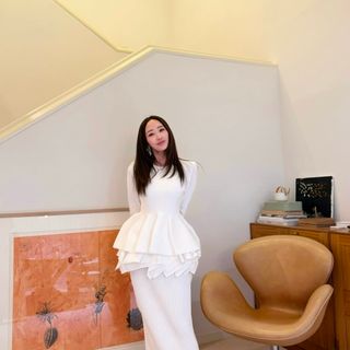 CELFORD - 神崎恵さんコラボ Cadune フリル付きペプラムニット S CELFORD - 神崎恵さんコラボ Cadune フリル付きペプラムニット S