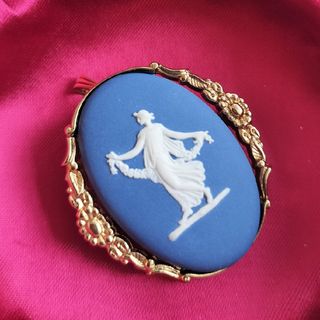 WEDGWOOD(ブローチ/コサージュ)のフリマアイテム一覧 WEDGWOOD(ブローチ/コサージュ)のフリマアイテム一覧