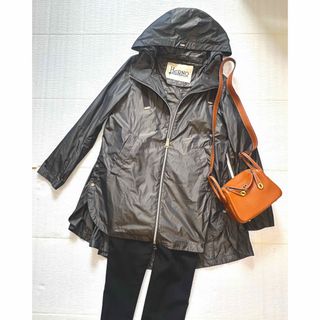HERNO - 未使用 18万円正規品 HERNO スプリングコート44ダーク HERNO - 未使用 18万円正規品 HERNO スプリングコート44ダーク