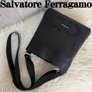 Salvatore Ferragamo - 【新品未使用】フェラガモ Hug ハグ ミニ Salvatore Ferragamo - 【新品未使用】フェラガモ Hug ハグ ミニ