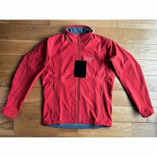 ARC'TERYX(マウンテンパーカー ・ レッド/赤色系)のフリマ ARC'TERYX(マウンテンパーカー ・ レッド/赤色系)のフリマ