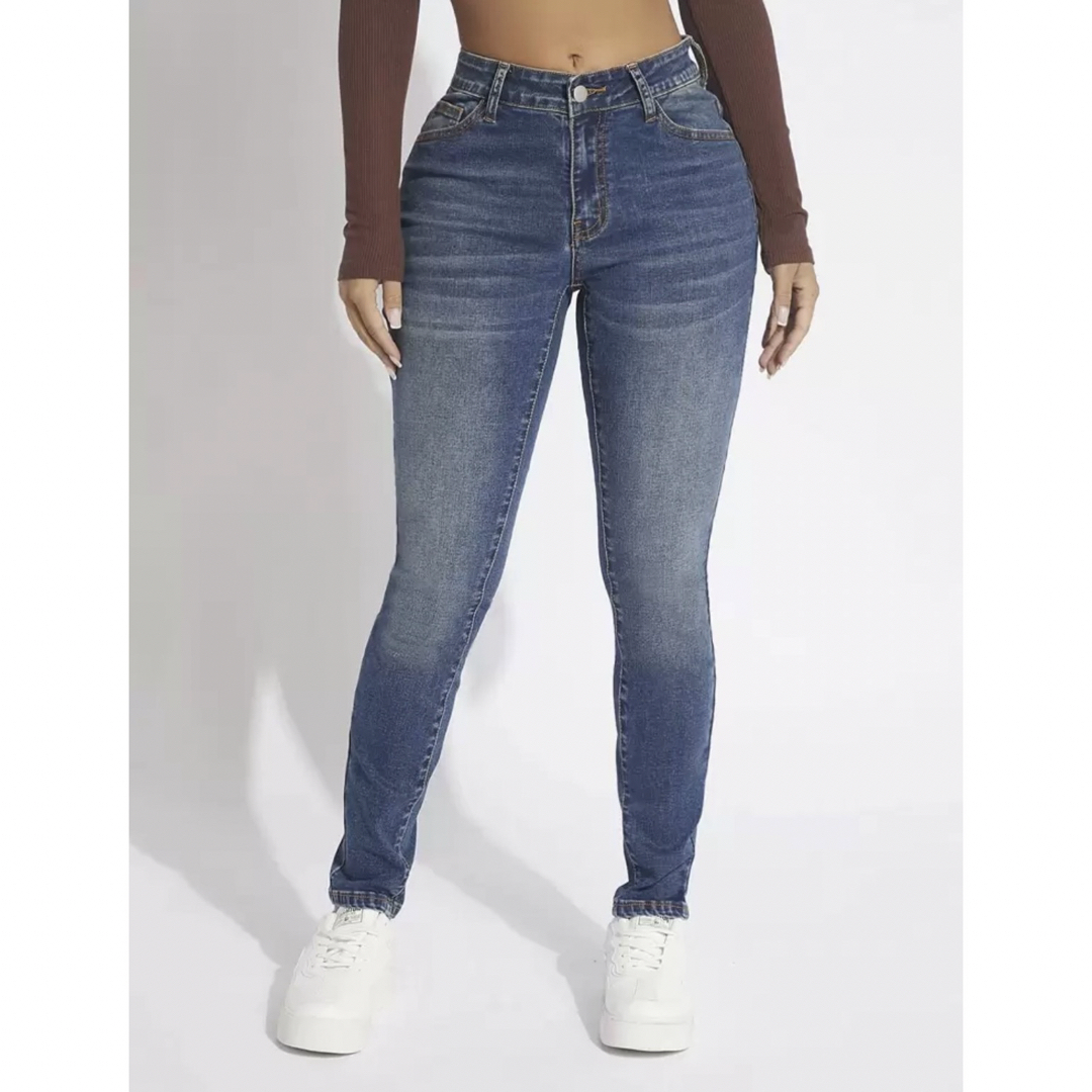 SHEIN(シーイン)のSHEIN デニム　スキニージーンズ　ブルー　シンプル　無地　スキニーパンツ レディースのパンツ(デニム/ジーンズ)の商品写真