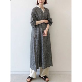 SM2 - SM2【マカベアリス×Samansa Mos2】果物柄刺繍ワンピース SM2 - SM2【マカベアリス×Samansa Mos2】果物柄刺繍ワンピース