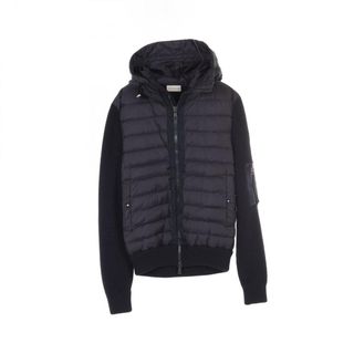 ダウンジャケット monclerのフリマアイテム一覧 ダウンジャケット monclerのフリマアイテム一覧