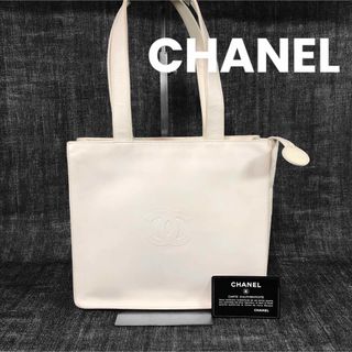 CHANEL(トートバッグ ・ ホワイト/白色系)のフリマアイテム一覧 CHANEL(トートバッグ ・ ホワイト/白色系)のフリマアイテム一覧