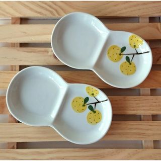 ハサミ(HASAMI)の柚子模様の小分け皿 2枚セット 波佐見焼き かわいい 取り皿 焼肉 お刺身(食器)