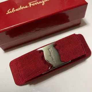 Salvatore Ferragamo(バレッタ/ヘアクリップ)のフリマアイテム一覧 Salvatore Ferragamo(バレッタ/ヘアクリップ)のフリマアイテム一覧