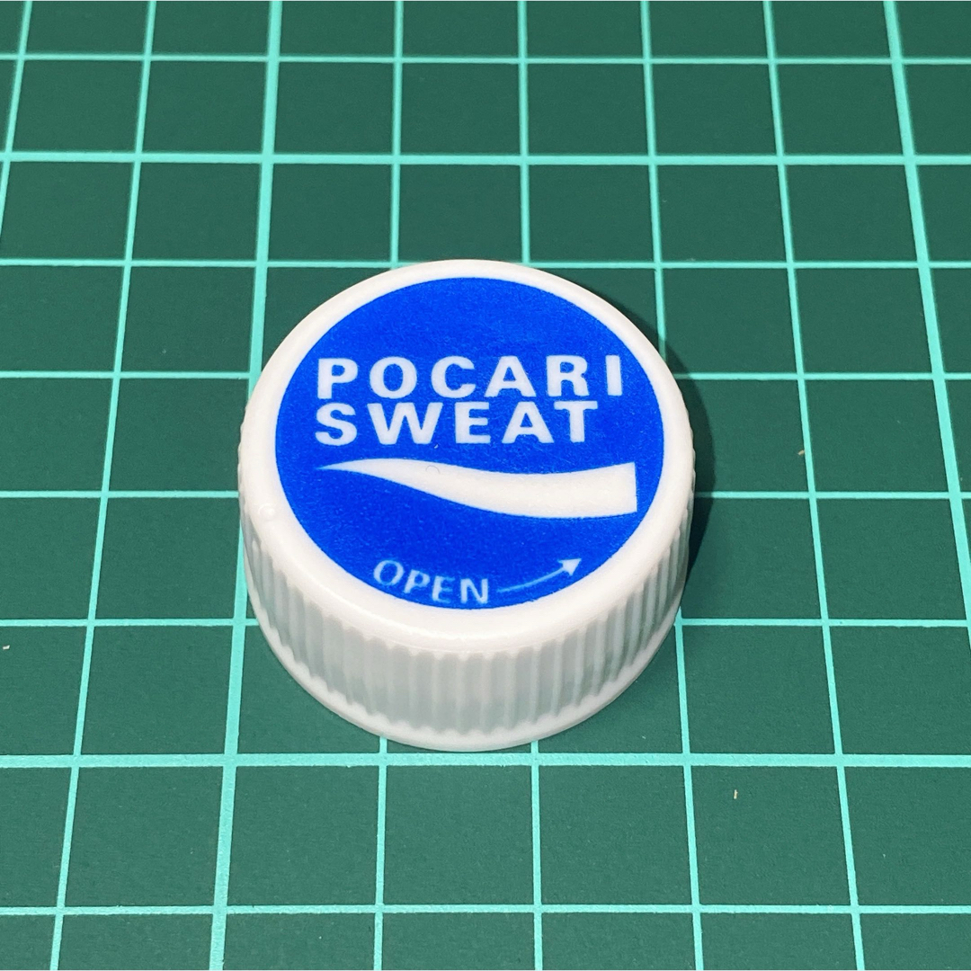大塚製薬(オオツカセイヤク)のペットボトル 蓋 キャップ ポカリスエット 70個 ハンドメイドの素材/材料(その他)の商品写真