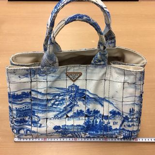 PRADA - 【極美品】プラダ モノクローム サフィアーノ PRADA - 【極美品】プラダ モノクローム サフィアーノ