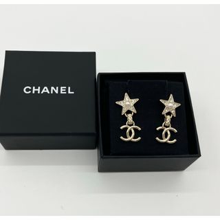 CHANEL - シャネル ぶら下がりピアス 金メッキ ゴールド ピアス CHANEL - シャネル ぶら下がりピアス 金メッキ ゴールド ピアス