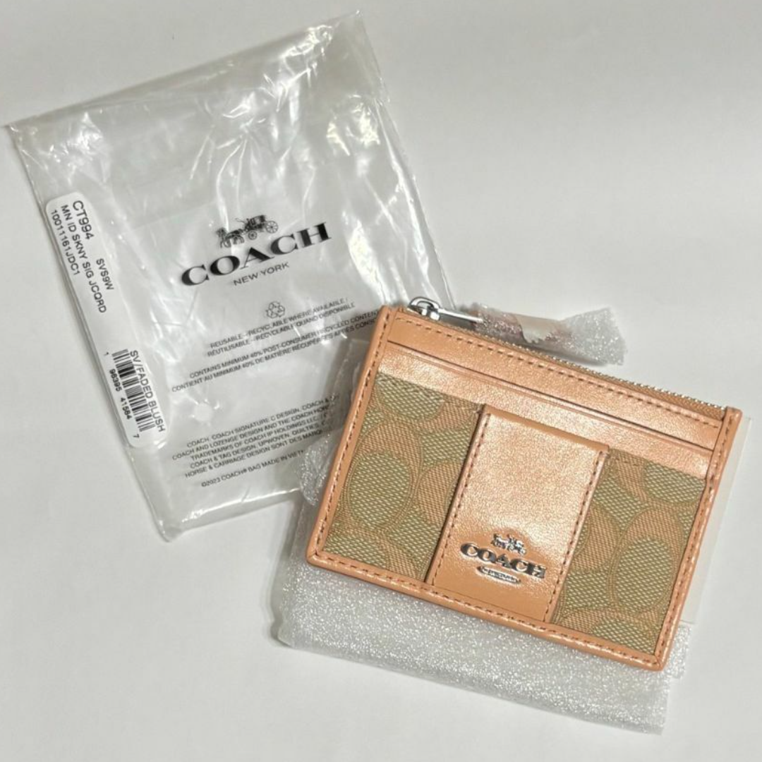 COACH OUTLET - 新品 COACH ミニ スキニー カード・コインケース 正規品 即購入OK