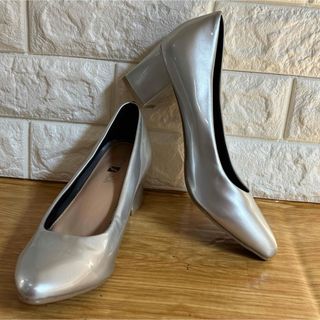 ADAM ET ROPE アダムエロペ パンプス 24cm シルバー 【古着 ADAM ET ROPE アダムエロペ パンプス 24cm シルバー 【古着