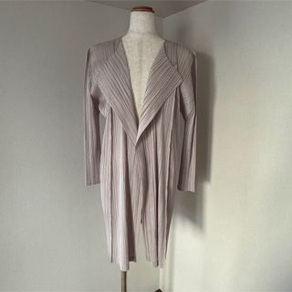 PLEATS PLEASE ISSEY MIYAKE(カーディガン)のフリマアイテム一覧 PLEATS PLEASE ISSEY MIYAKE(カーディガン)のフリマアイテム一覧