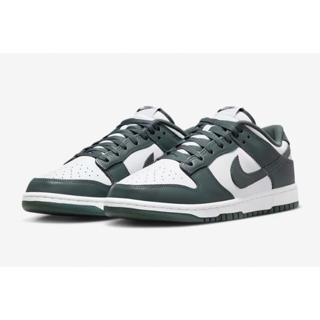 NIKE(ナイキ)の☆NIKE DUNK LOW レトロ☆ メンズの靴/シューズ(スニーカー)の商品写真