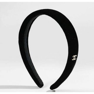 CHANEL - CHANEL カチューシャ ロゴ マトラッセ ラムスキン CHANEL - CHANEL カチューシャ ロゴ マトラッセ ラムスキン