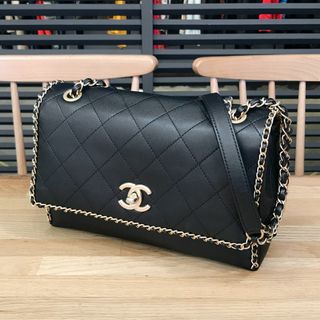 CHANEL - 訳あり激安!美品☆CHANELマトラッセ☆パリピザンス W CHANEL - 訳あり激安!美品☆CHANELマトラッセ☆パリピザンス W