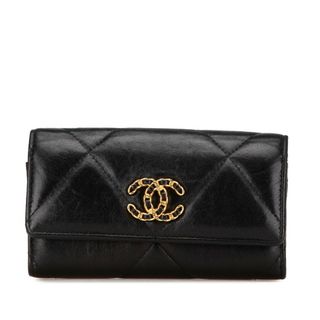 CHANEL - CHANEL 長財布 キャビアスキン シリアルナンバー ケア CHANEL - CHANEL 長財布 キャビアスキン シリアルナンバー ケア