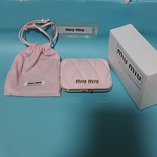 MIU MIUのフリマアイテム一覧 MIU MIUのフリマアイテム一覧