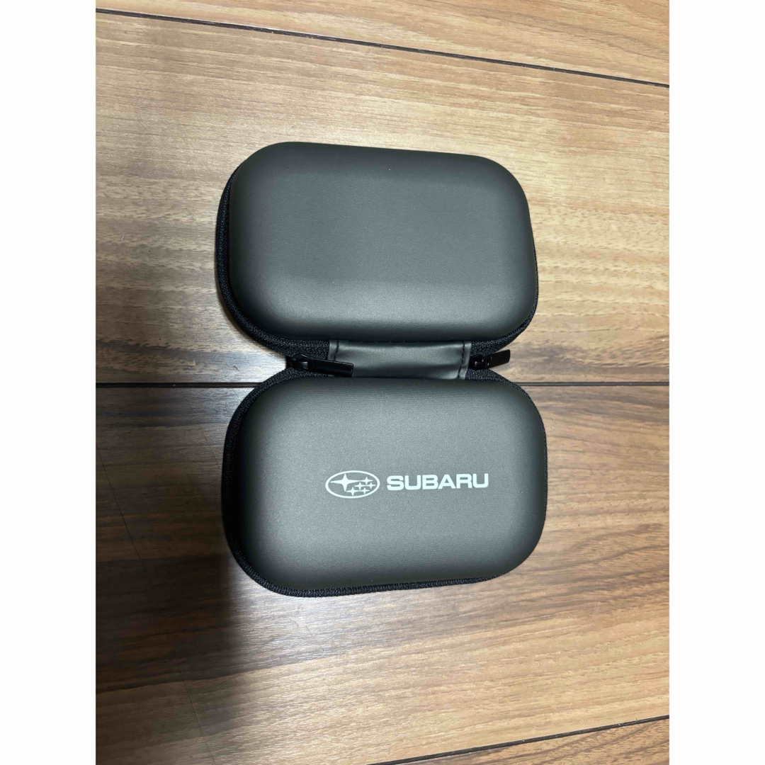 スバル(スバル)のSUBARU スバル　オリジナルガジェットケース　ブロンズ　非売品 エンタメ/ホビーのコレクション(ノベルティグッズ)の商品写真
