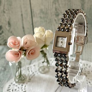 SWAROVSKI(腕時計 ・ レッド/赤色系)のフリマアイテム一覧 SWAROVSKI(腕時計 ・ レッド/赤色系)のフリマアイテム一覧