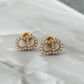 Christian Dior(パール ・ ピアス)のフリマアイテム一覧 Christian Dior(パール ・ ピアス)のフリマアイテム一覧