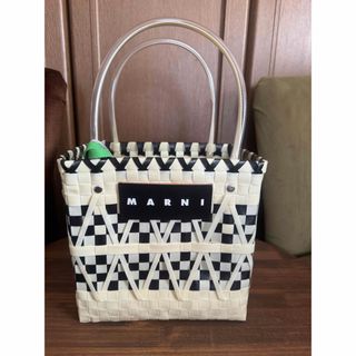 MARNI - 美品 マルニ かごバッグ 台形 ハンドバッグ MARNI - 美品 マルニ かごバッグ 台形 ハンドバッグ