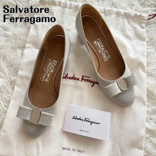 Salvatore Ferragamo(ハイヒール/パンプス ・ シルバー/銀色系 Salvatore Ferragamo(ハイヒール/パンプス ・ シルバー/銀色系