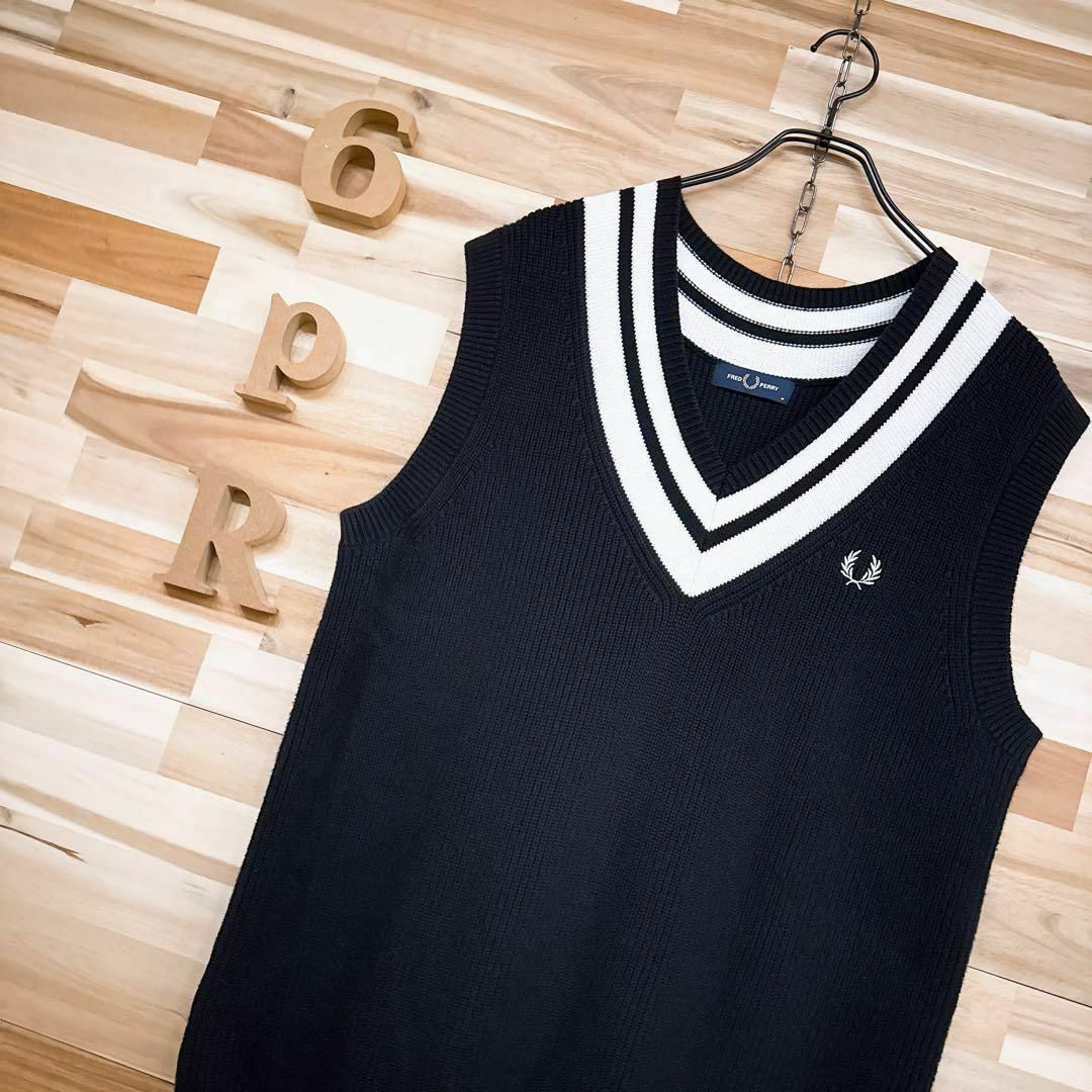 FRED PERRY - 【フレッドペリー】モノトーン Vネック チルデン FRED PERRY - 【フレッドペリー】モノトーン Vネック チルデン
